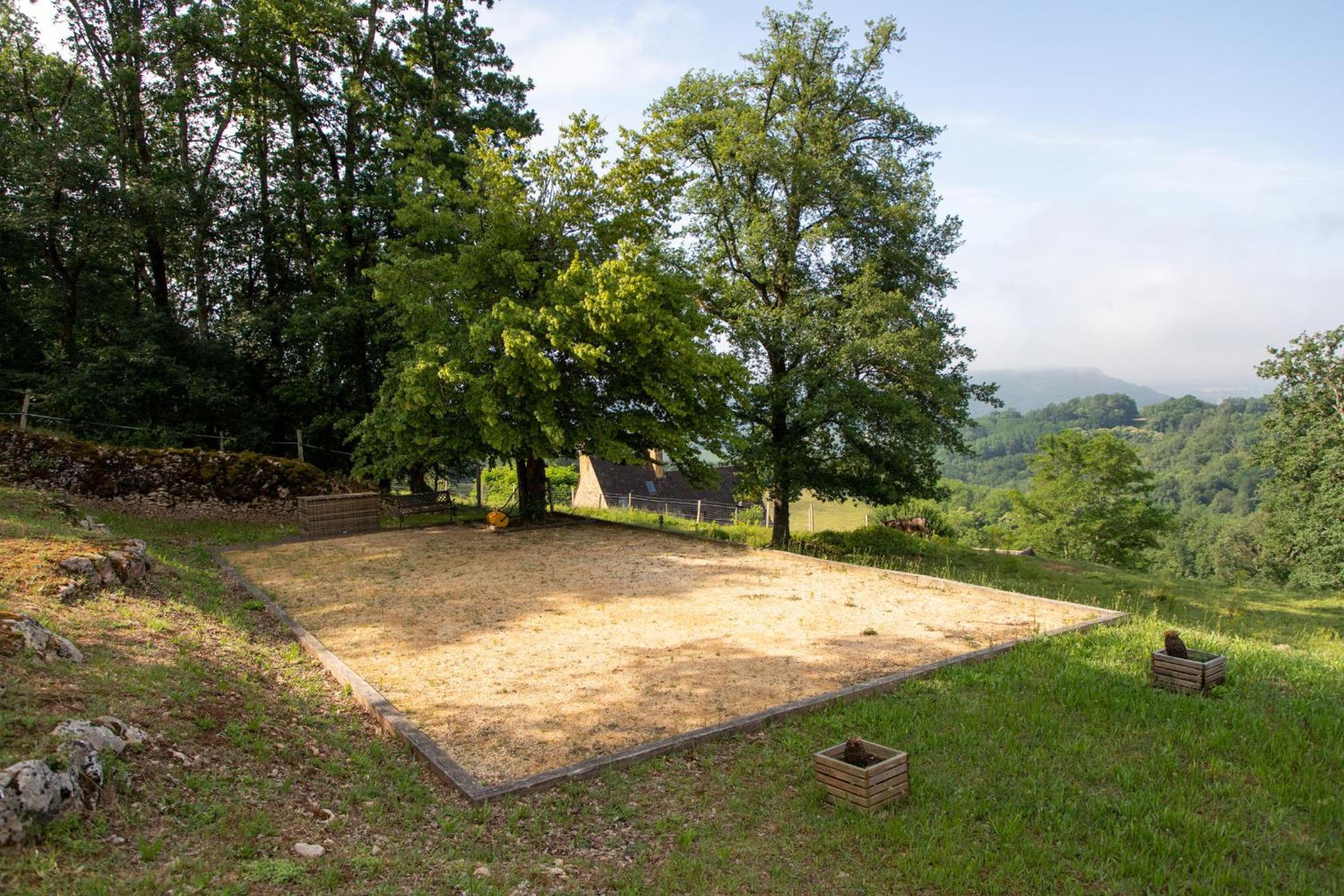 Chambres D'Hotes Avec Piscine La Grange Milou Бенак-е-Казнак Екстериор снимка