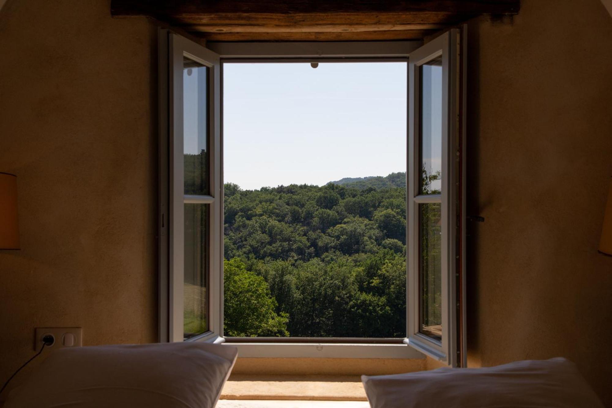 Chambres D'Hotes Avec Piscine La Grange Milou Бенак-е-Казнак Стая снимка
